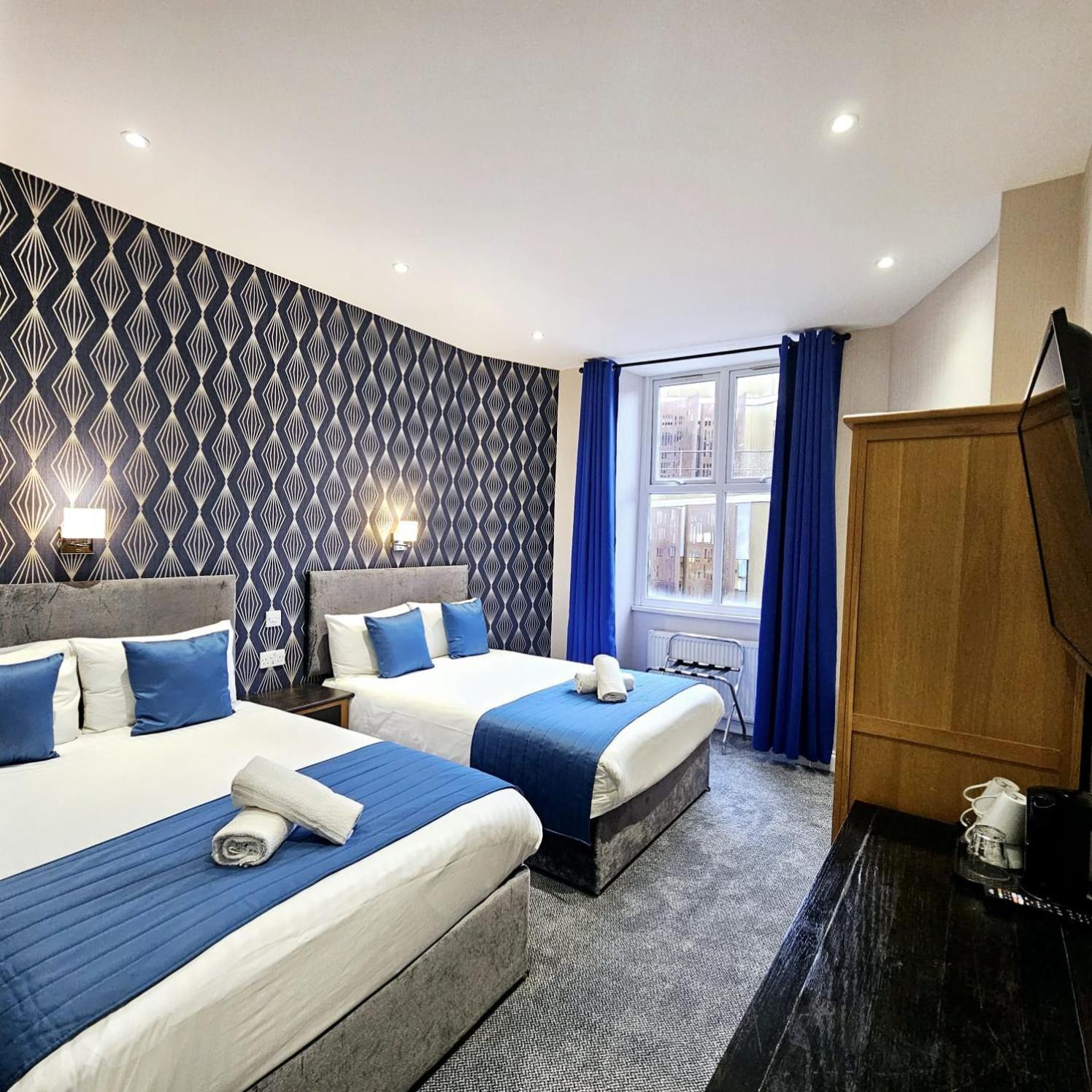 Quadruple Room Bathroom